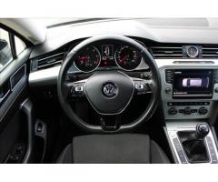 Volkswagen Passat 2,0 TDI  NAVIGACE,VÝHŘEVY