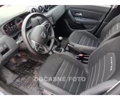 Dacia Duster 1.6i, 1.maj, ČR