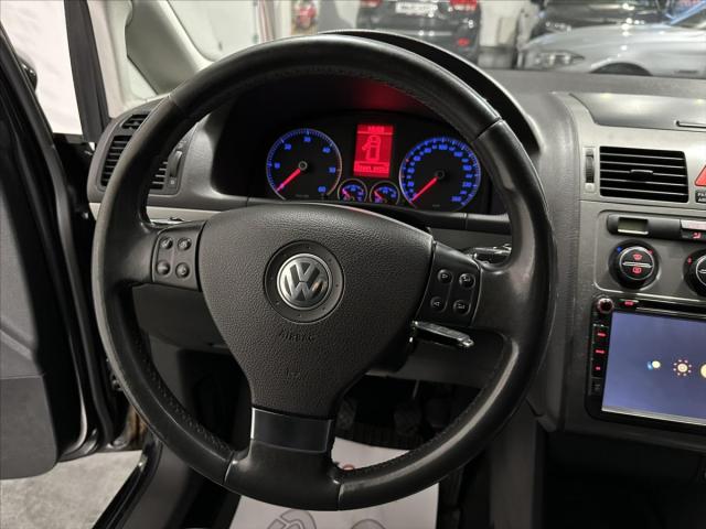 Volkswagen Touran 1,9   TDI WEBASTO BI-XEN ŠÍBR-630