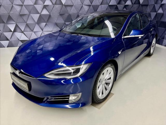 Tesla Model S 75D AWD, AUTOPILOT, VZDUCH, NAVIGACE-021