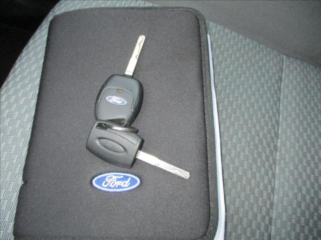 Ford Focus 1,6 16V  TAŽNÉ ZAŘÍZENÍ,KLIMA-2028
