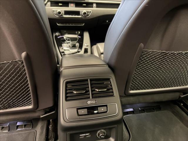 Audi A5 2,0 40 g-tron S-Line Sportback-2025