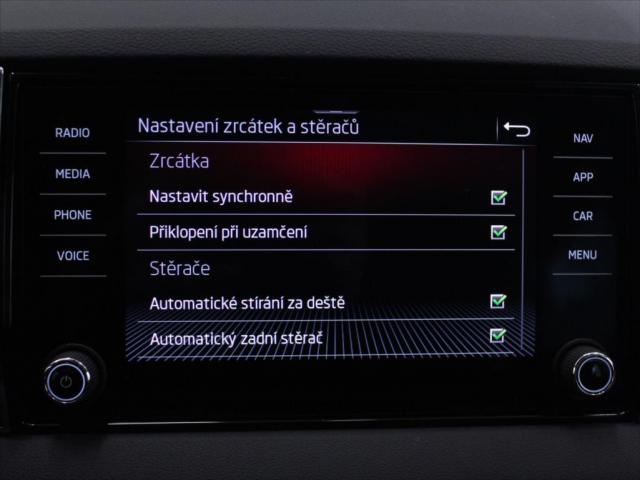 Škoda Karoq 2,0 TDi DSG Style 5L.Zár.Tažné-1225