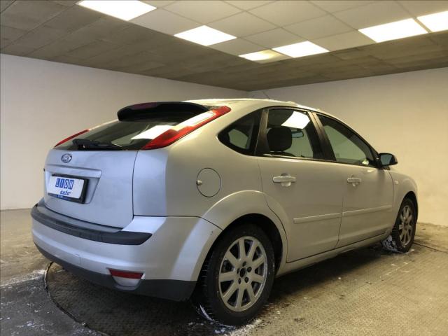 Ford Focus 1,6 16V Duratec Trend-625