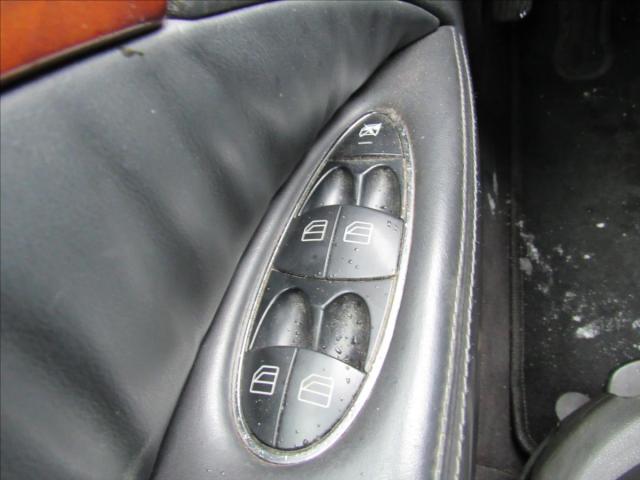 Mercedes-Benz Třídy E 2,7 E 270 CDI Elegance-2529
