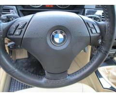 BMW Řada 5 3,0 525d  XENONY,TAŽNÉ ZAŘÍZENÍ