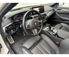 BMW Řada 5 530d xDrive Touring