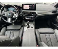 BMW Řada 5 530d xDrive Touring - 7