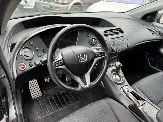 Honda Civic 1,4 +LPG-2330