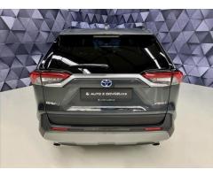 Toyota RAV4 2,5 e-CVT HYBRID EXECUTIVE, KEYLESS, 360°KAMERA, TAŽNÉ