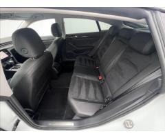 Volkswagen Arteon 2,0 TDI DSG Elegance LED+ACC - 16