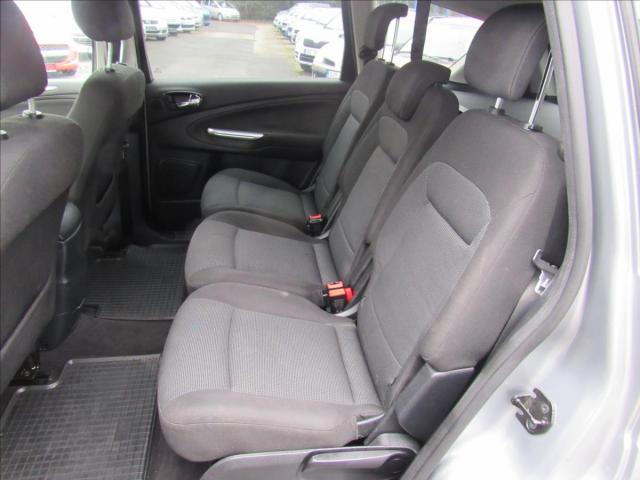 Ford S-MAX 2,0 Duratec Core 7 míst-929