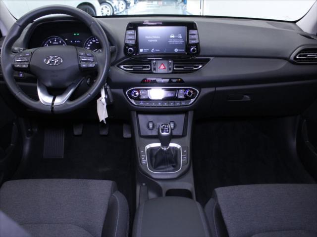 Hyundai i30 1,5 T-GDi 117kW Smart Záruka-723