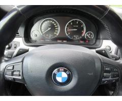 BMW Řada 5 3,0 530d xDrive Touring M paket - 18
