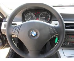 BMW Řada 3 2,0 d 130kw Facelift Touring Klima bez koroze - 14