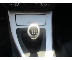 BMW Řada 3 2,0 d 130kw Facelift Touring Klima bez koroze - 17
