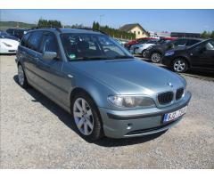BMW Řada 3 3,0 330d Touring Aut. po STK - 6