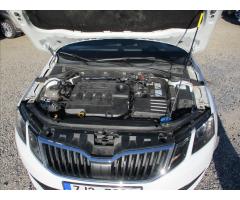 Škoda Octavia 1,6 TDi 85kw GPS Facelift 12/17 po servise - 22
