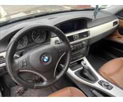 BMW Řada 3 2,0 316d,NAVI,XEN,KůŽE - 23