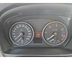 BMW Řada 3 3,0 330 XD Touring - 16