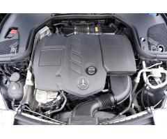 Mercedes-Benz Třídy E E 220d AMG/Burmester/Avantgard - 17