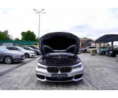 BMW Řada 7 M760Li xDrive/6.6i/V12/610PS - 9