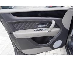 Bentley Bentayga 6.0 V12 Mulliner, 4WD, ČR, DPH - 23
