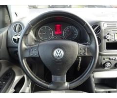 Volkswagen Golf Plus 1,9 TDi DSG, 2x kola - 24