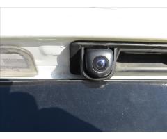 Hyundai i30 1,6 CRDi 115HP Komfort Kamera - 8