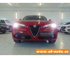 Alfa Romeo Stelvio - 11