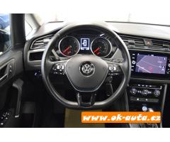 Volkswagen Touran 2.0 TDI COMFORT DSG-DPH - 26