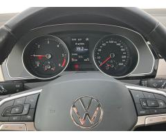 Volkswagen Passat Variant Elegance - 12