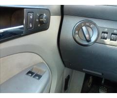 Volkswagen Caddy 1,6 16V  2x boční dveře - 28