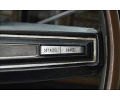Lincoln Continental 7,5 460 CU 158kW V8  MARK IV - 9