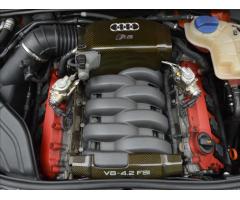Audi RS 4 4,2 TFSi 309kW V8 Q EXCLUSIVE - 41