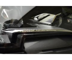 Peugeot 3008 1,6 GT HYBRID4 300k AT ACC NV - 51