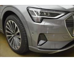 Audi e-tron 0,0 55 300kW Q AIR ACC KEYLESS - 51