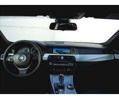 BMW Řada 5 3,0 530d Aut., Navi Kůže Tažné - 16