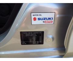 Suzuki Swift 1,2   4x4/tažné/výhřev sedaček - 35