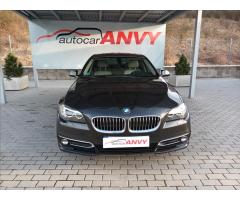 BMW Řada 5 2,0 520d xDrive Luxury Line - 2