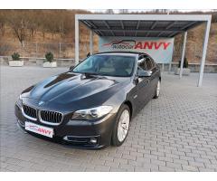 BMW Řada 5 2,0 520d xDrive Luxury Line - 10