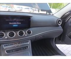 Mercedes-Benz Třídy E 2,0 220d,4MATIC,AMG,ČR,LED - 15