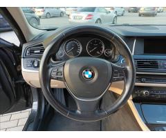 BMW Řada 5 2,0 520d xDrive Luxury Line - 23