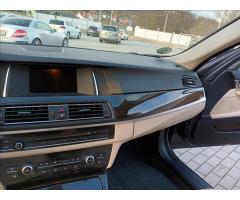 BMW Řada 5 2,0 520d xDrive Luxury Line - 24