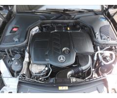 Mercedes-Benz Třídy E 2,0 220d,4MATIC,AMG,ČR,LED - 27