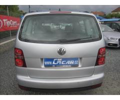 Volkswagen Touran 2.0TDi DSG Trend, KLIMA - 5