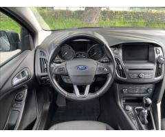 Ford Focus 1,5 TDCi  Navi,Výhřev,ParkAsist - 14
