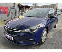 Opel Astra 1,6 CDTi 81kW  Navigace,8xPneu - 1