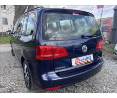 Volkswagen Touran 1,6 TDi  Serviska,Navigace,ALU - 4