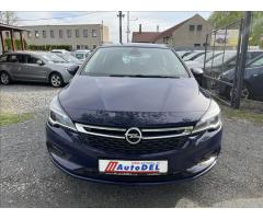 Opel Astra 1,6 CDTi 81kW  Navigace,8xPneu - 9